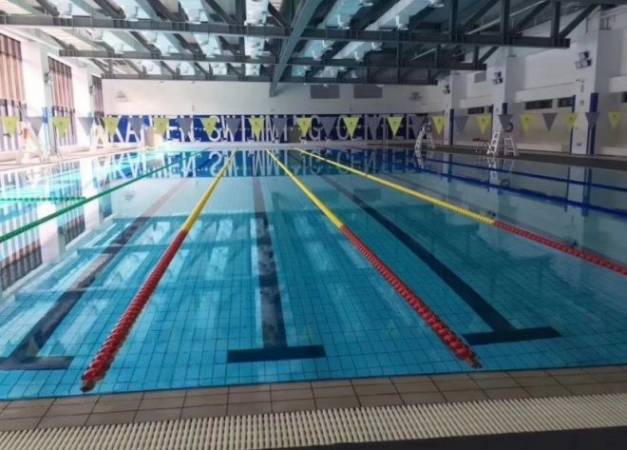 青少年游泳馆