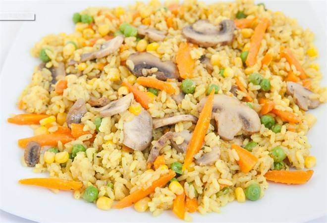 港小妹港式铁板炒饭