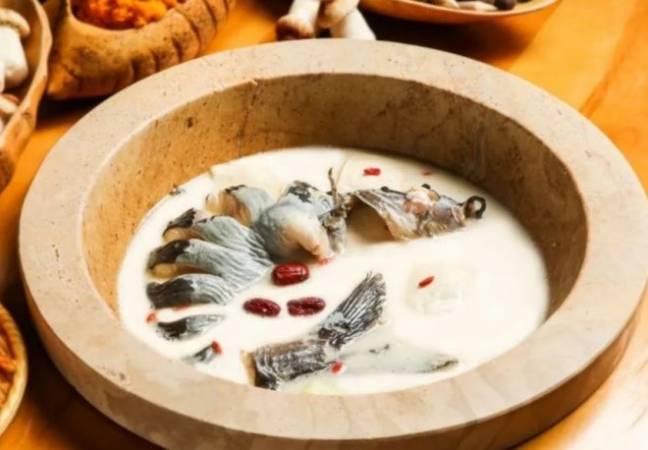 云南生态石锅鱼