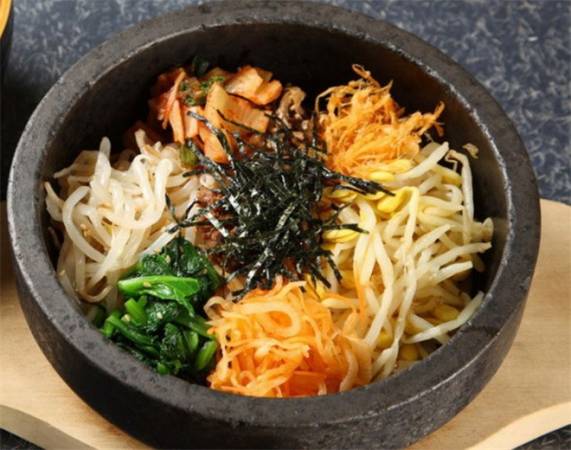 正宗韩国石锅拌饭