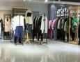 品牌服装店