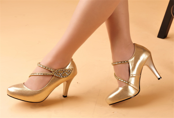 女鞋折扣店加盟