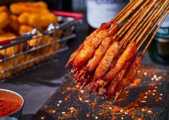 串串油炸小吃店