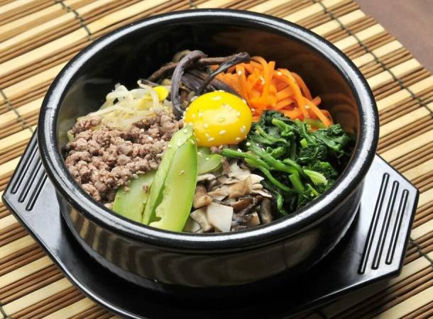 牛尚厨房石锅拌饭