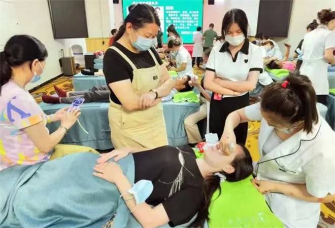 摩尔国际视力养护