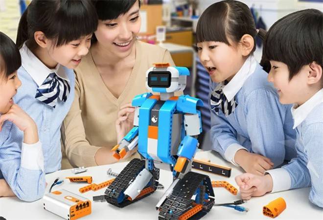 智能机器人玩具