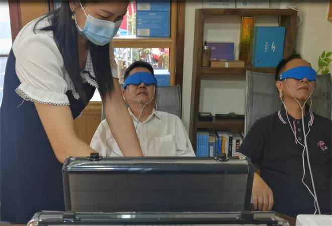 艾科尔视力恢复