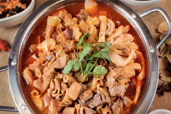 牛鼎旺鮮鹵牛雜煲