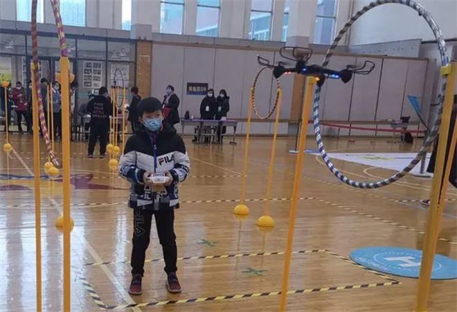 学生无人机比赛