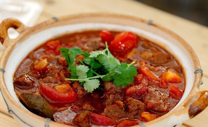 港式牛腩煲加盟