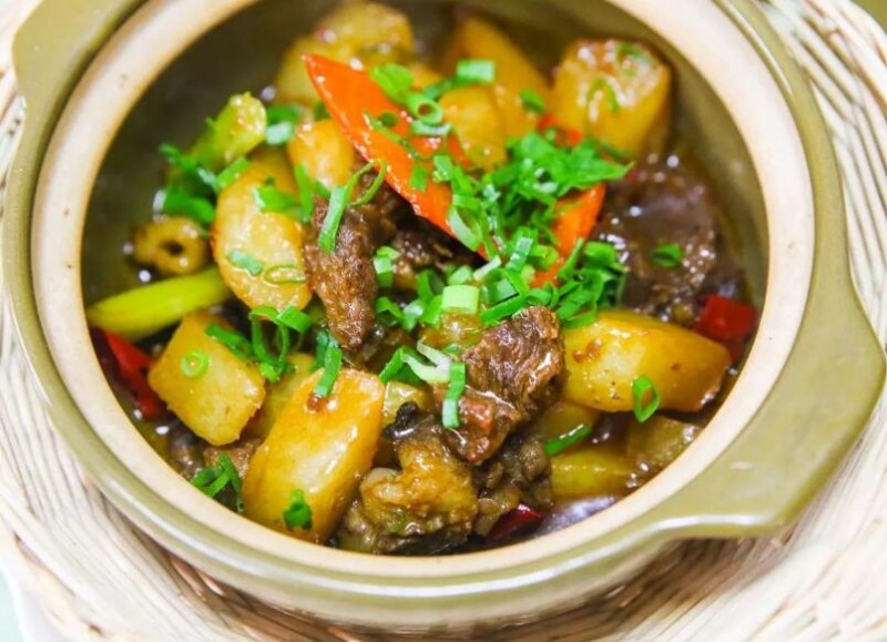 港式牛腩煲加盟