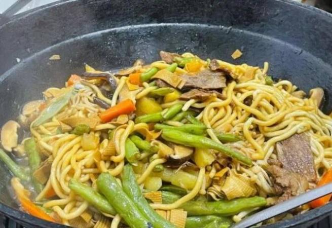 铁锅焖面连锁店