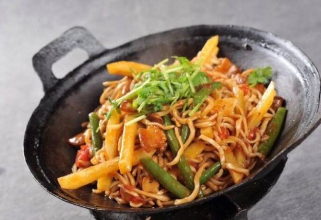 铁锅焖面连锁店