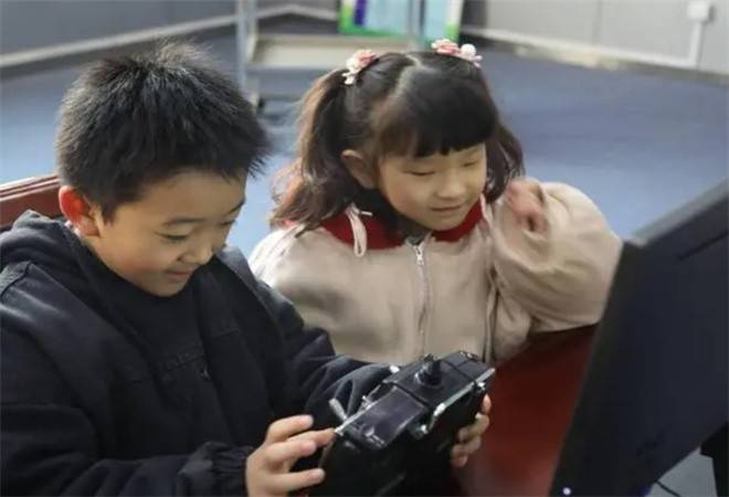 学生无人机暑期班