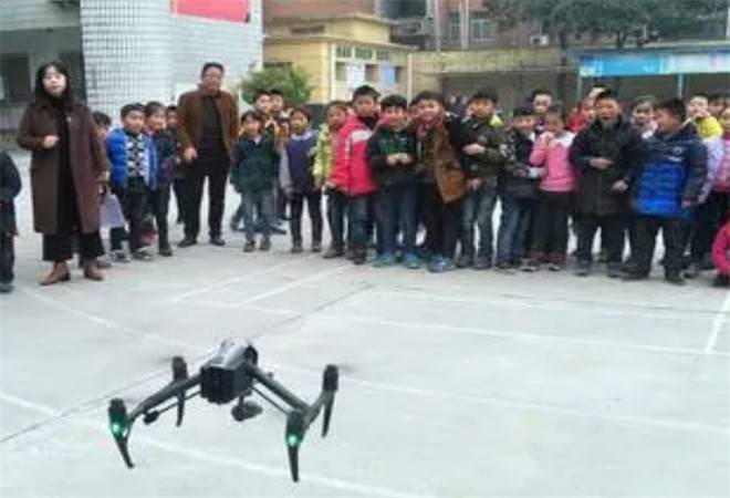 学生无人机暑期班