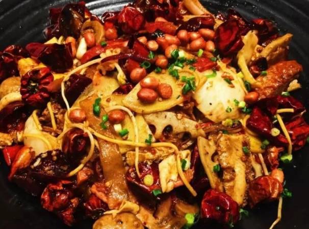 钱大仁麻辣香锅