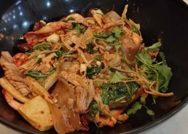 鑫川香麻辣香锅