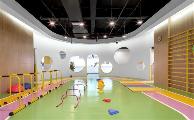唯玩星球少兒籃球運動館