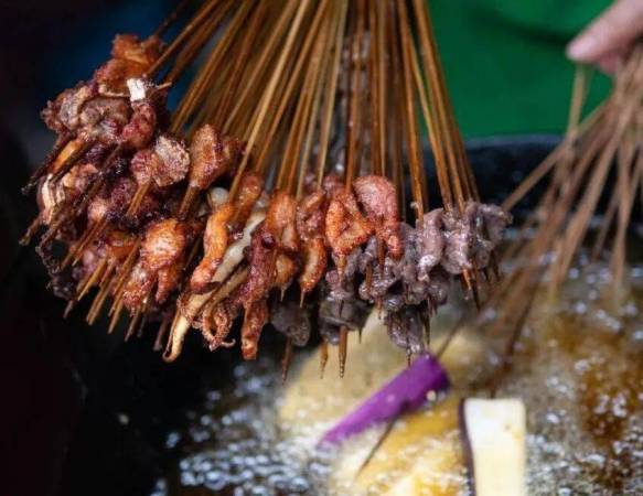 九良乐山油炸串串