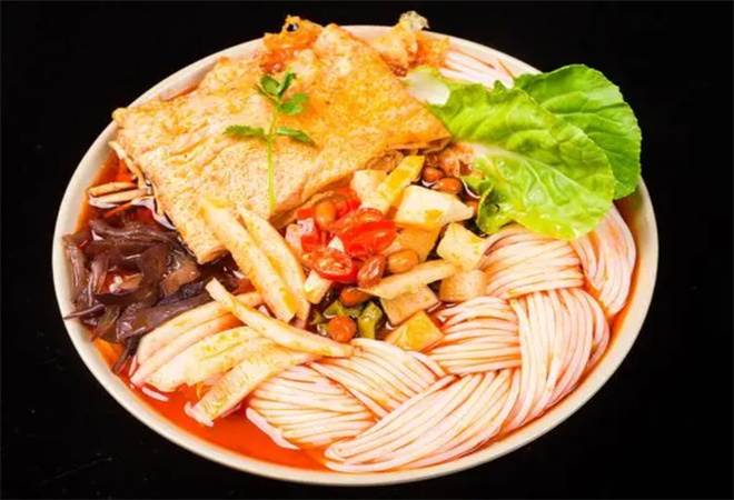 粉飛面舞螺螄粉