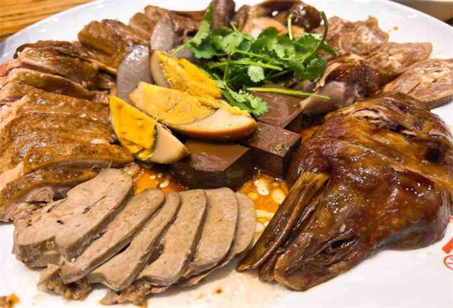 鹅匠潮汕卤味集市加盟