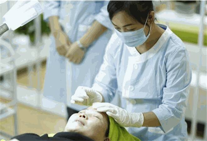 高春玲祛斑祛痘