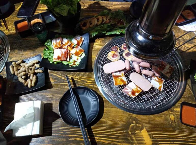 牛十三烤肉小酒馆加盟