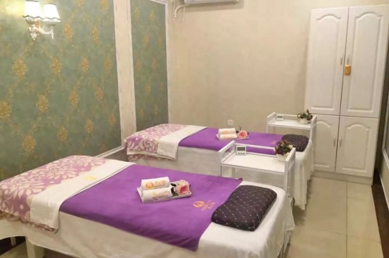 花之吻美容院 花之吻美容院