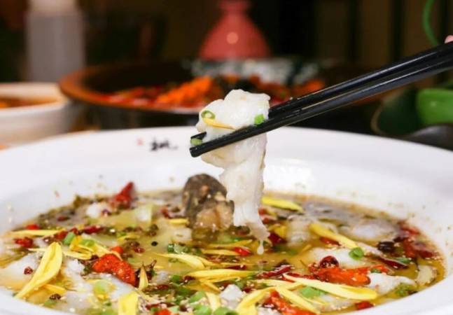 今朝桃花醉小酒馆