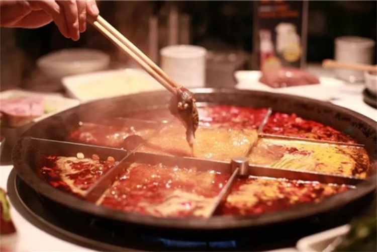 紫元春牛肉火锅加盟