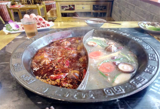 渣渣虎老火鍋加盟