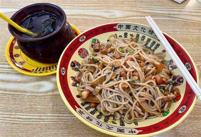 百罐奇鲜南昌拌粉