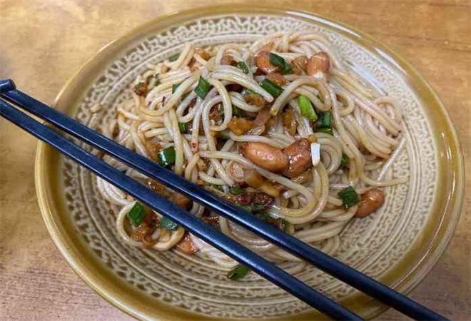 百罐奇鲜南昌拌粉