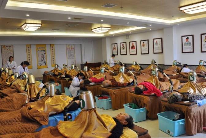 妙手万开云理疗