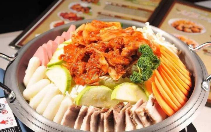 德站琪韩国年糕料理