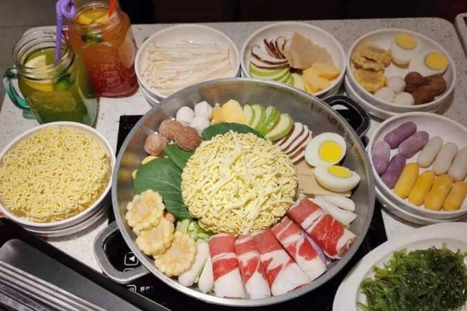 德站琪韩国年糕料理