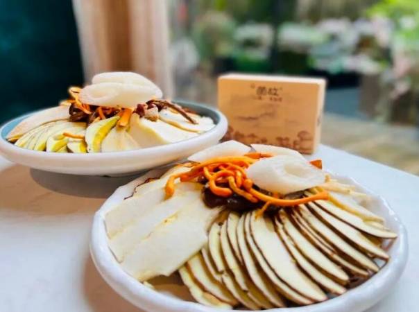 菌故野生菌火锅