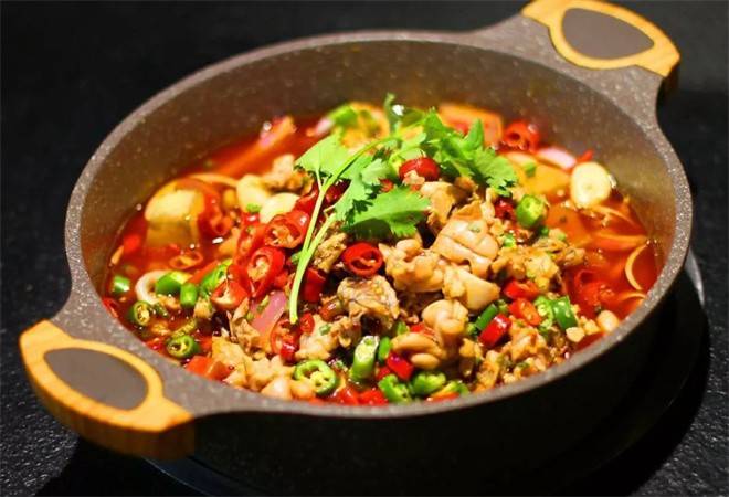 蛙年华鲜锅牛蛙