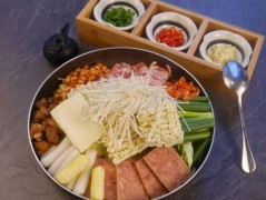 德站琪韩国年糕料理