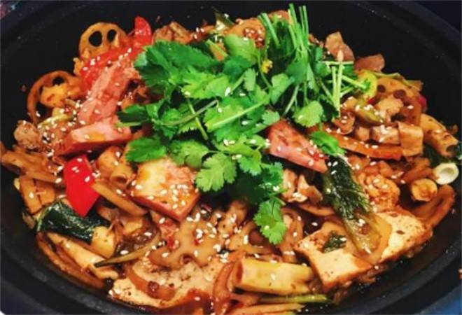 小龙菇麻辣香锅