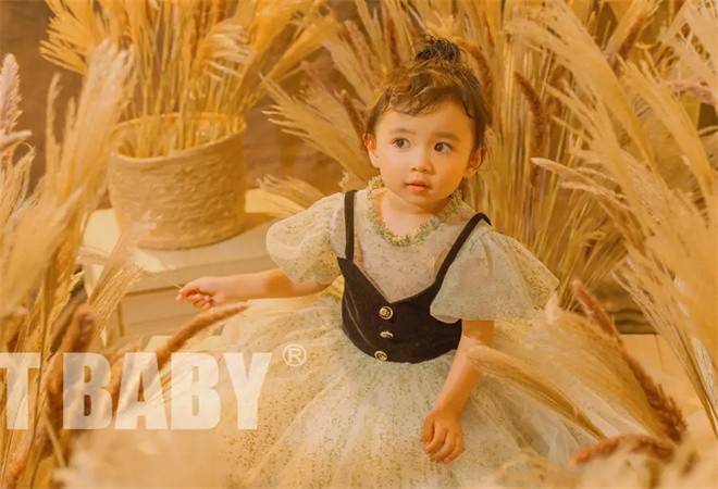 亦亦宝贝儿童摄影