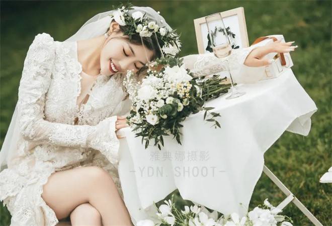 雅典娜婚纱摄影