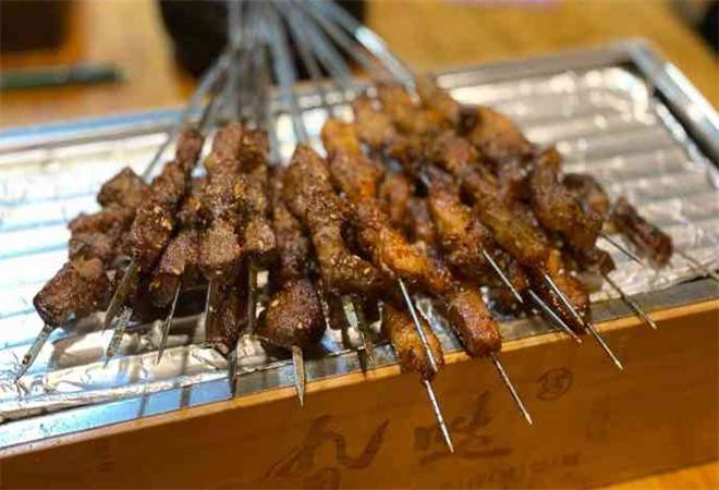 旮哒东北传统烧烤