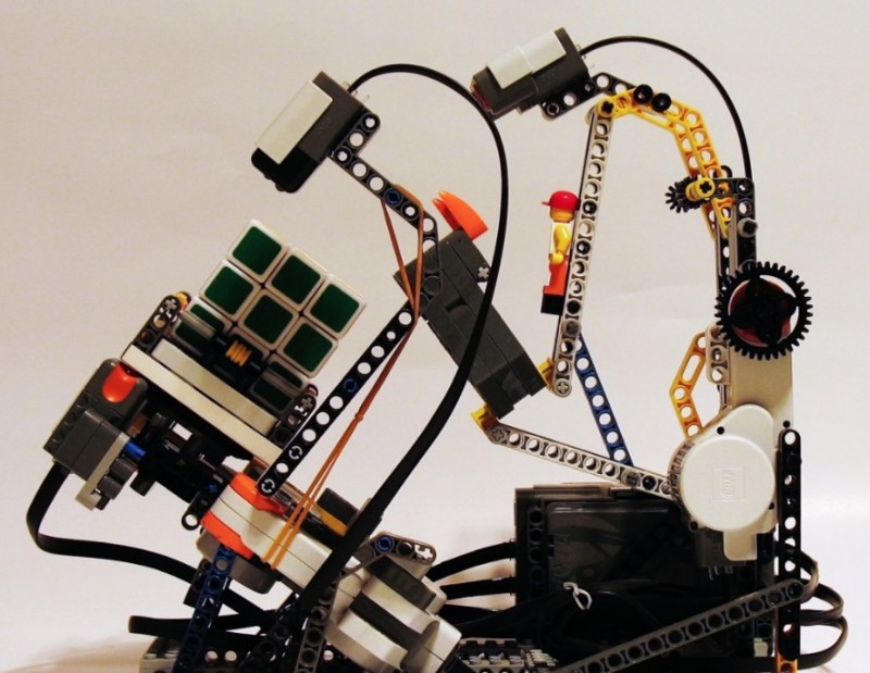 金元素乐高机器人加盟