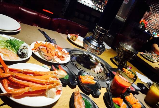 横贯线海鲜烤肉自助餐厅