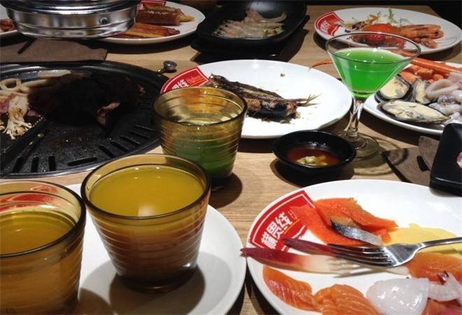 横贯线海鲜烤肉自助餐厅