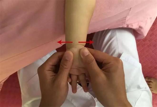 婴玺堂小儿推拿