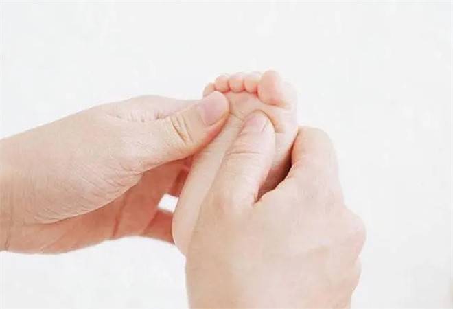 婴玺堂小儿推拿