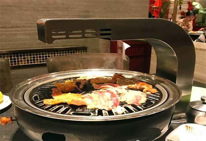 嘉力德自助炭火烤肉