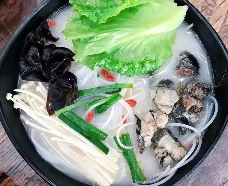 乌鸡米线 乌鸡米线